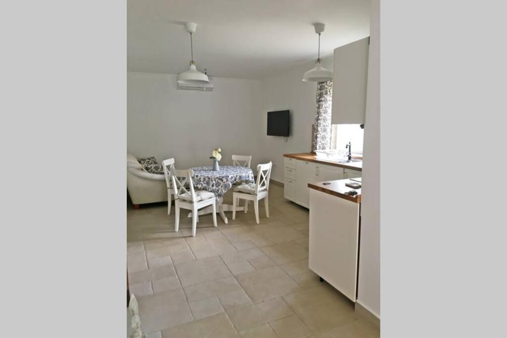 בלטונפנבש R Cottage Jacuzzival מראה חיצוני תמונה